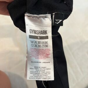 Black gymshark leggings